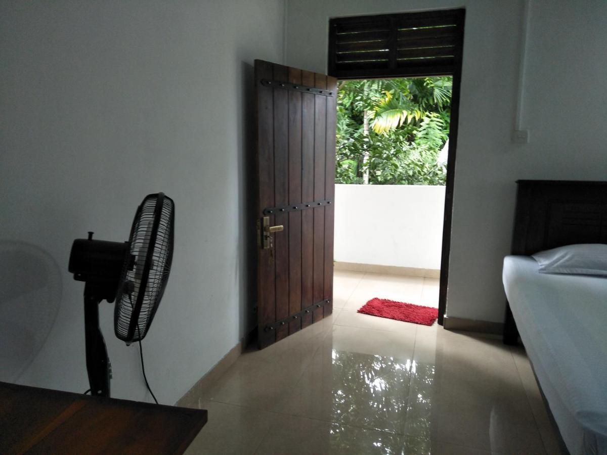 Green Cage Hotel & Restaurant Ella Bagian luar foto