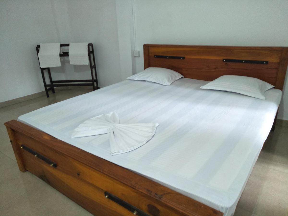 Green Cage Hotel & Restaurant Ella Bagian luar foto