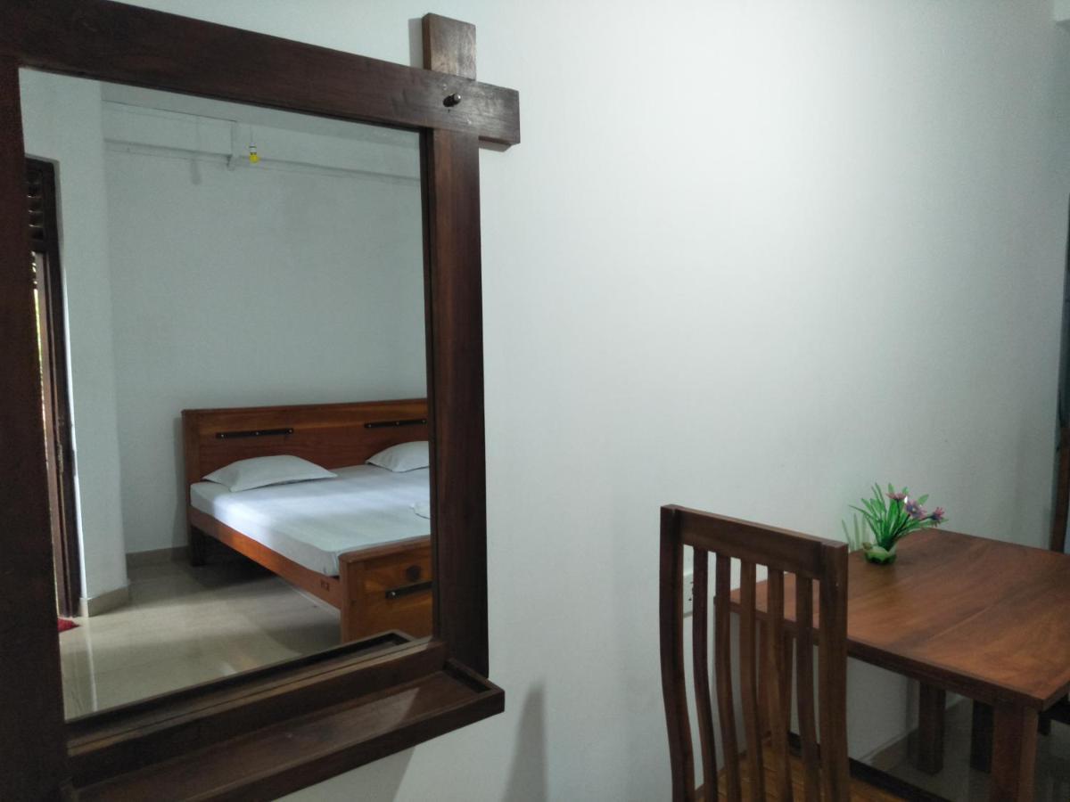 Green Cage Hotel & Restaurant Ella Bagian luar foto
