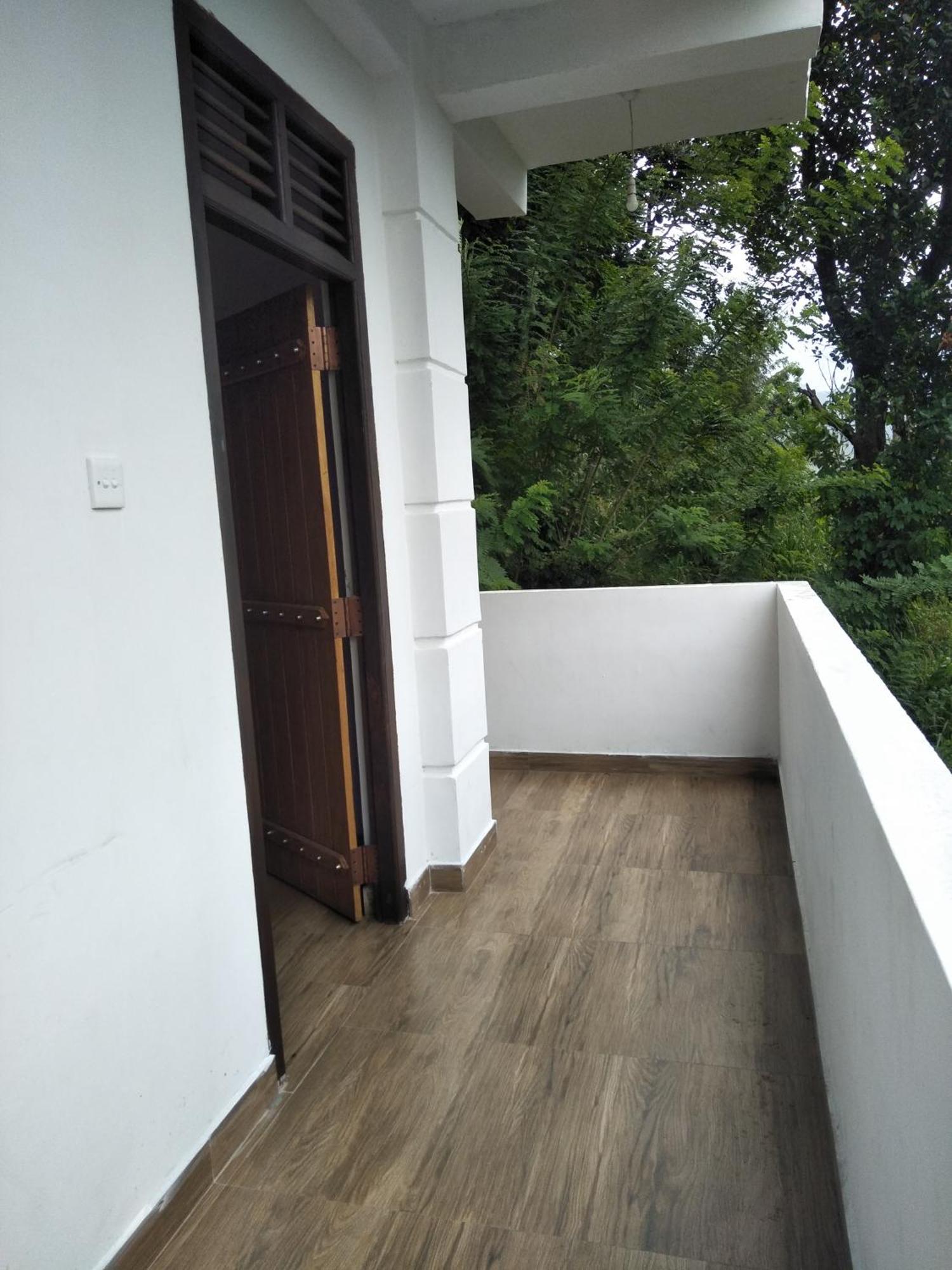 Green Cage Hotel & Restaurant Ella Bagian luar foto