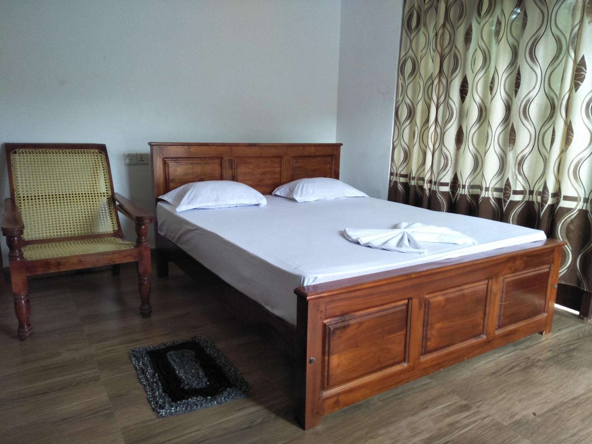 Green Cage Hotel & Restaurant Ella Bagian luar foto